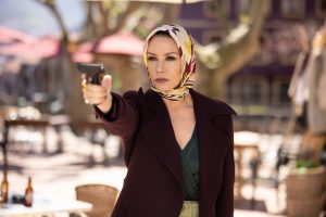 Catherine Zeta-Jones se convierte en el objetivo de siete asesinos en Kill Jackie, el nuevo thriller de HBO Max